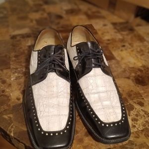 STEVE HARVEY COLLECTION CROCODILE DRESS SHOE